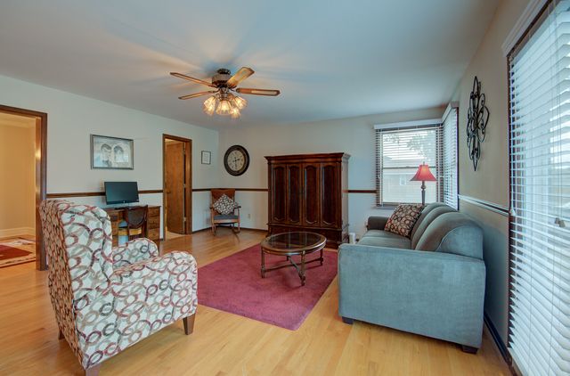 900 Mason Avenue, Joliet, IL 60435