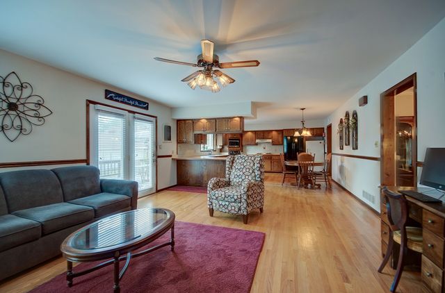 900 Mason Avenue, Joliet, IL 60435