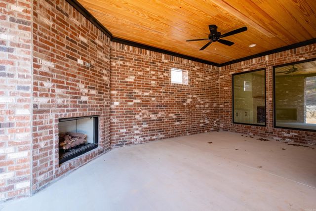 131 Kinley Loop, Little Rock, AR 72223