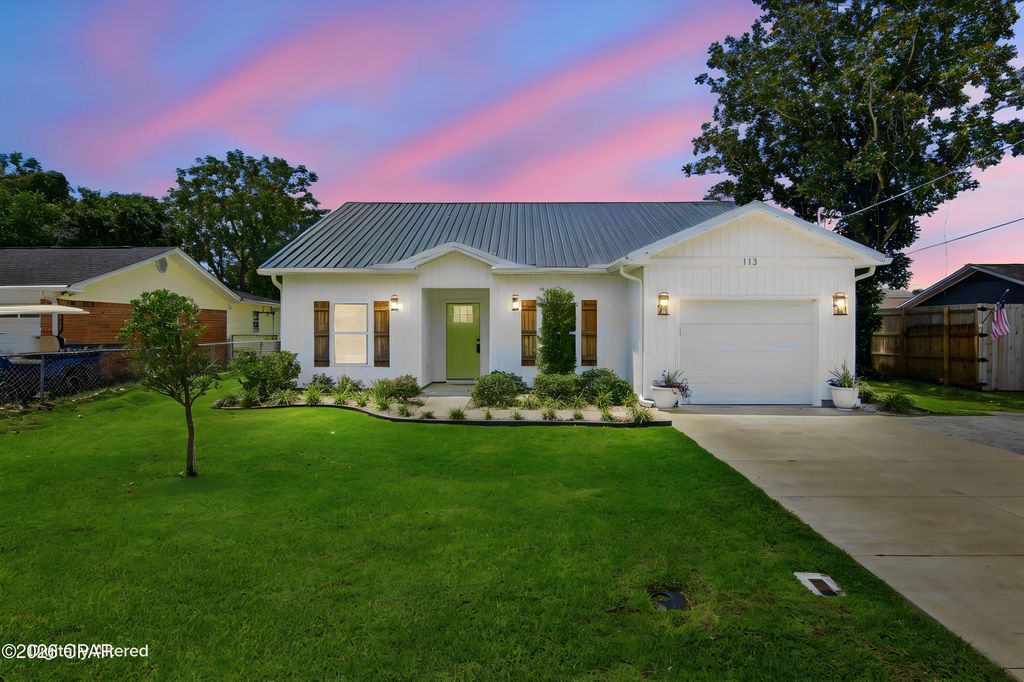 Image 4 of property listing at 113 Heather Drive, Panama City Beach, FL 32413