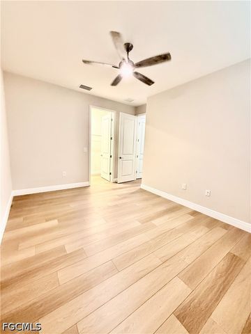3050 Heritage Pines DR, Fort Myers, FL 33905