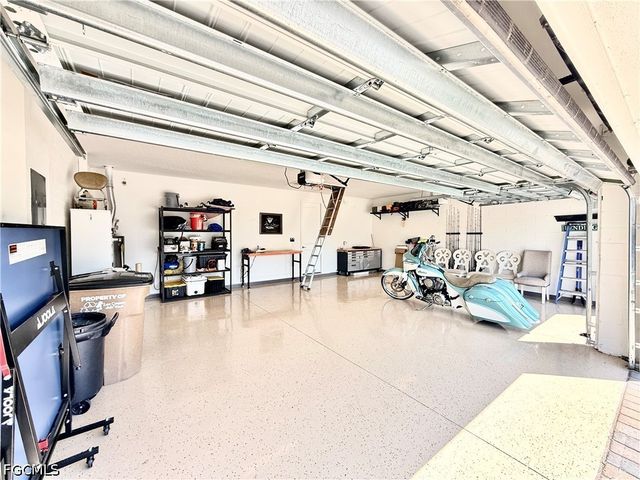 3050 Heritage Pines DR, Fort Myers, FL 33905