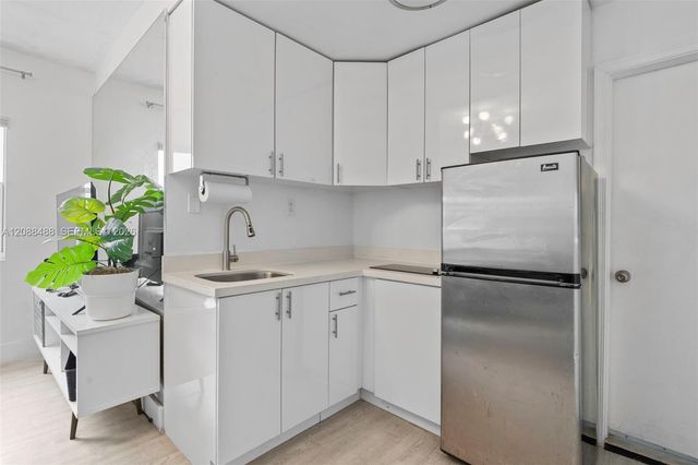 335 Ocean Drive 106, Miami Beach, FL 33139