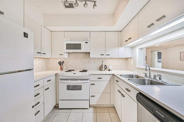 3614 Montrose Boulevard 505, Houston, TX 77006