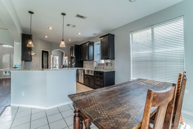 9 Losana Court, Mansfield, TX 76063