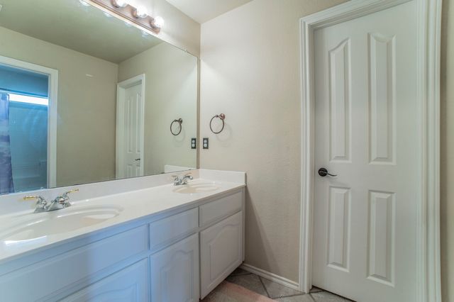 9 Losana Court, Mansfield, TX 76063