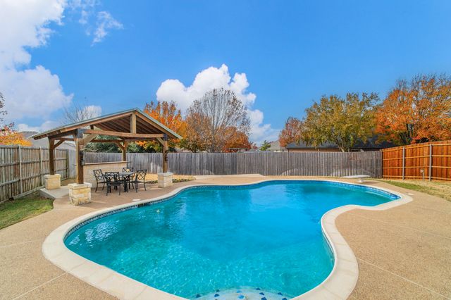 9 Losana Court, Mansfield, TX 76063