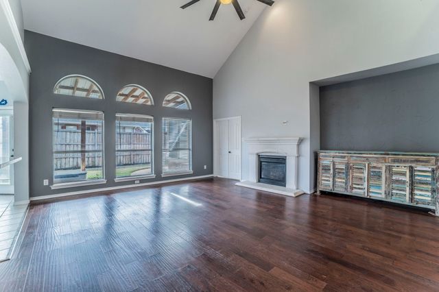 9 Losana Court, Mansfield, TX 76063