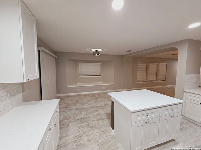 2319 fox meadow, San Antonio, TX 78251