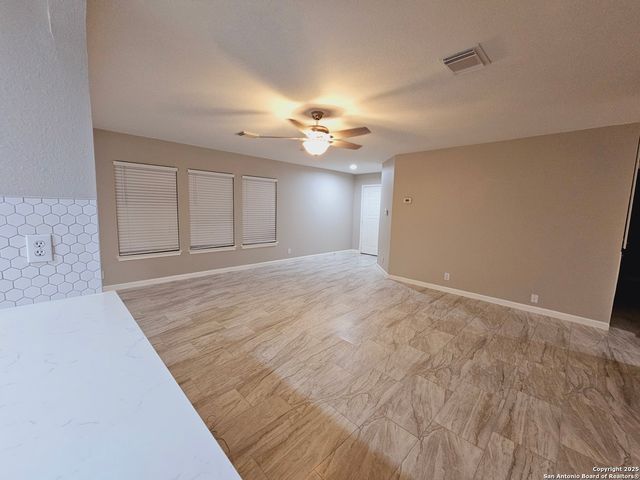 2319 fox meadow, San Antonio, TX 78251