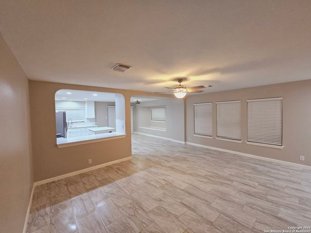 2319 fox meadow, San Antonio, TX 78251