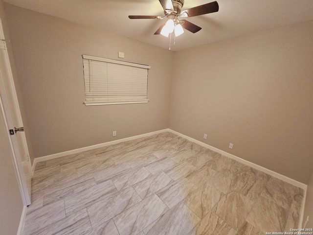 2319 fox meadow, San Antonio, TX 78251