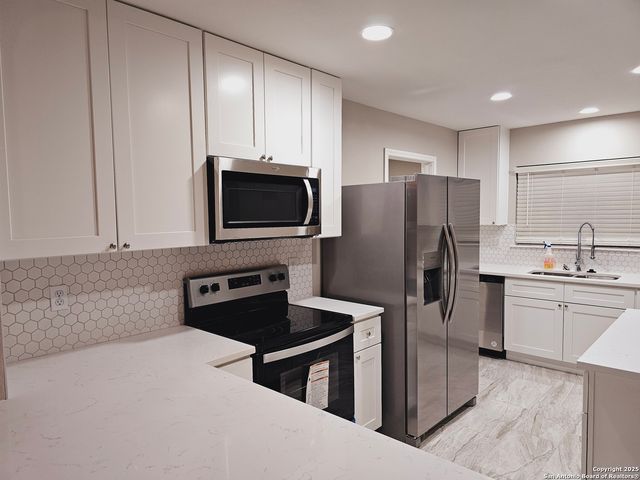 2319 fox meadow, San Antonio, TX 78251