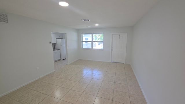 7511 Venetian Street 2, Miramar, FL 33023