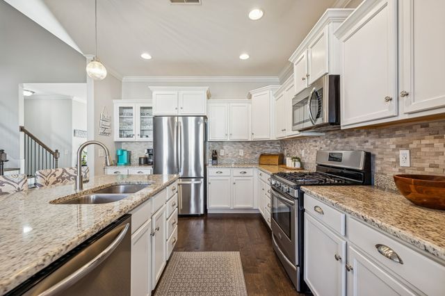1600 Inverness Dr, Spring Hill, TN 37174