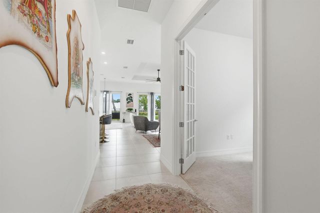 10550 Northbrook Circle, Palm Beach Gardens, FL 33412
