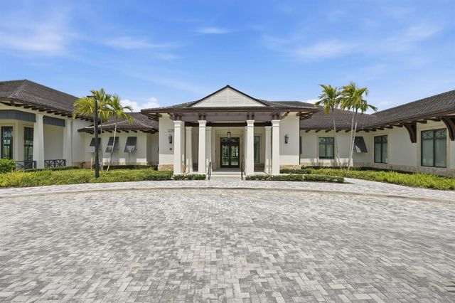 10550 Northbrook Circle, Palm Beach Gardens, FL 33412