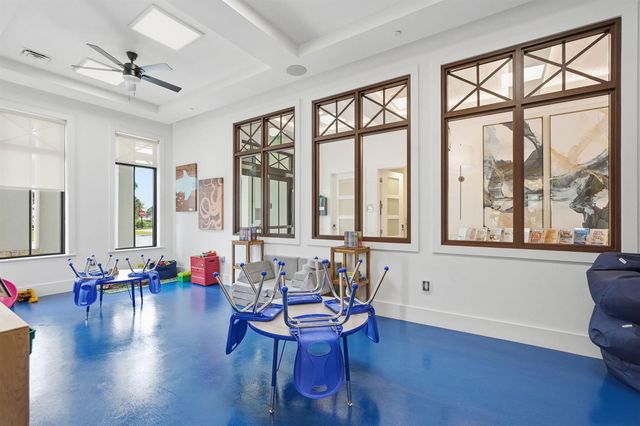 10550 Northbrook Circle, Palm Beach Gardens, FL 33412