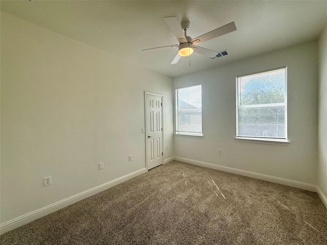 6916 Meador Ave B, Austin, TX 78752