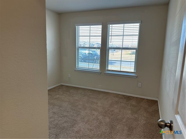 5802 Harriet Tubman Avenue, Killeen, TX 76543