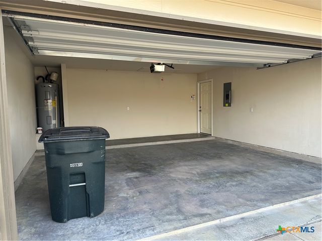 5802 Harriet Tubman Avenue, Killeen, TX 76543