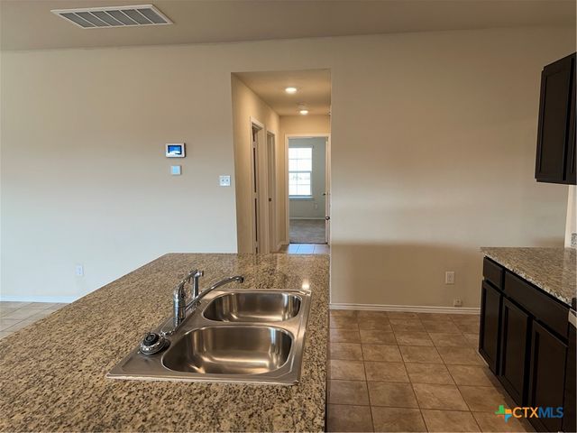 5802 Harriet Tubman Avenue, Killeen, TX 76543