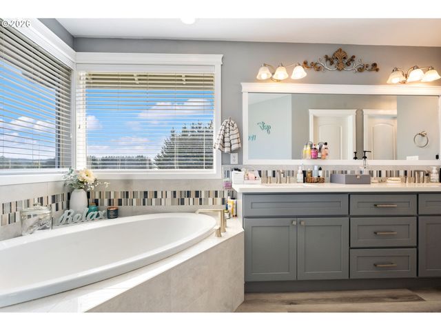 15002 90th St E, Puyallup, WA 98372