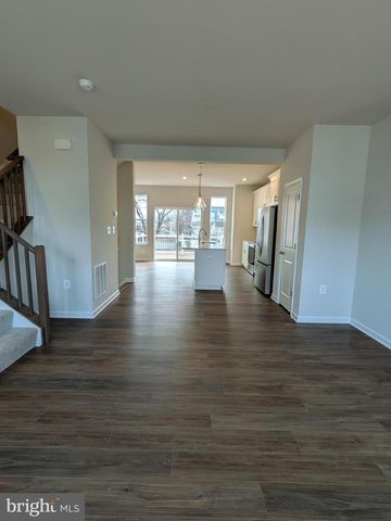 217 MONTEITH DR, Winchester, VA 22601