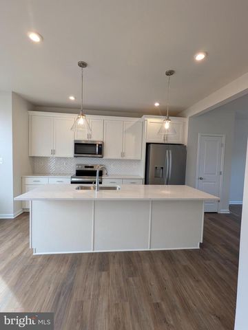 217 MONTEITH DR, Winchester, VA 22601