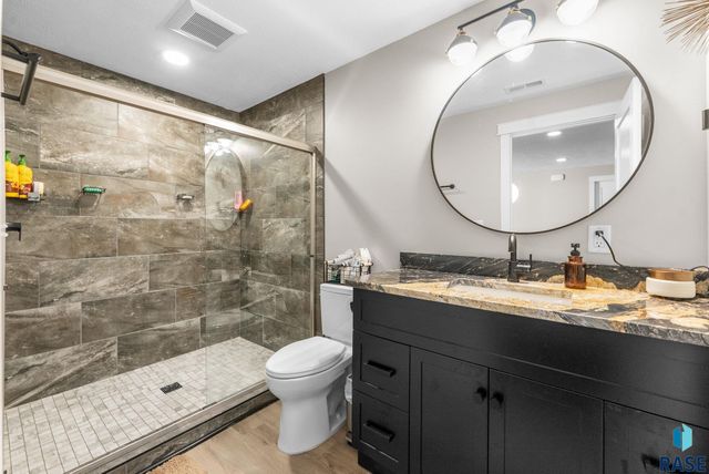 3000 S Richie Dr Drive, Sioux Falls, SD 57106