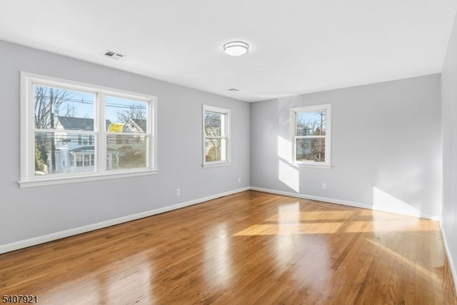 387 Broughton Ave, Bloomfield Twp., NJ 07003