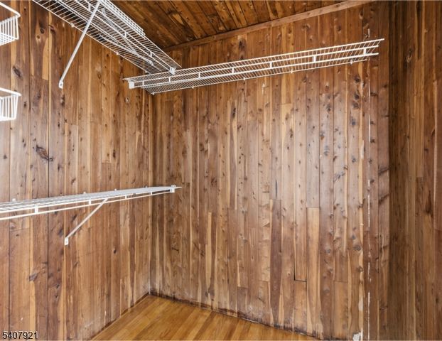 387 Broughton Ave, Bloomfield Twp., NJ 07003