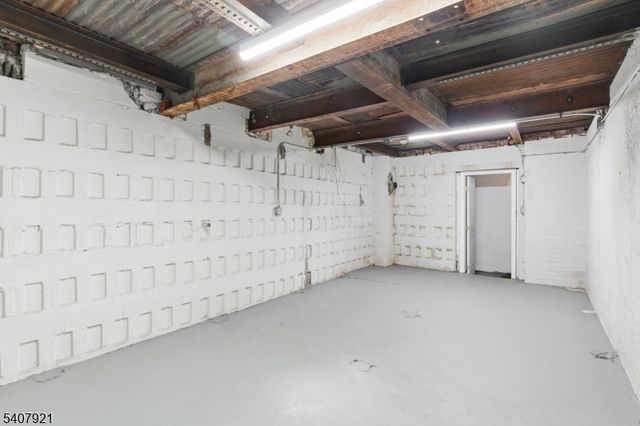 387 Broughton Ave, Bloomfield Twp., NJ 07003