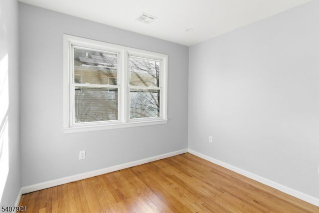 387 Broughton Ave, Bloomfield Twp., NJ 07003