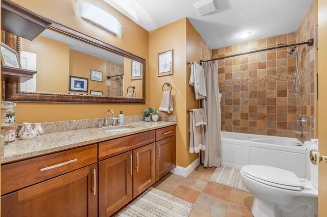 71 Romsey St 2, Boston, MA 02125