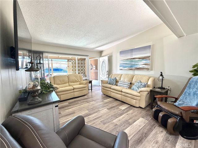 13040 Oak Hills Drive 224D, Seal Beach, CA 90740