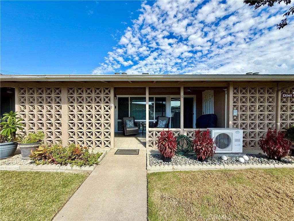 13040 Oak Hills Drive 224D, Seal Beach, CA 90740