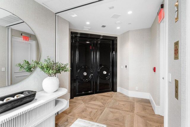 7383 Orangewood Lane 501, Boca Raton, FL 33433