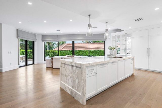 7383 Orangewood Lane 501, Boca Raton, FL 33433