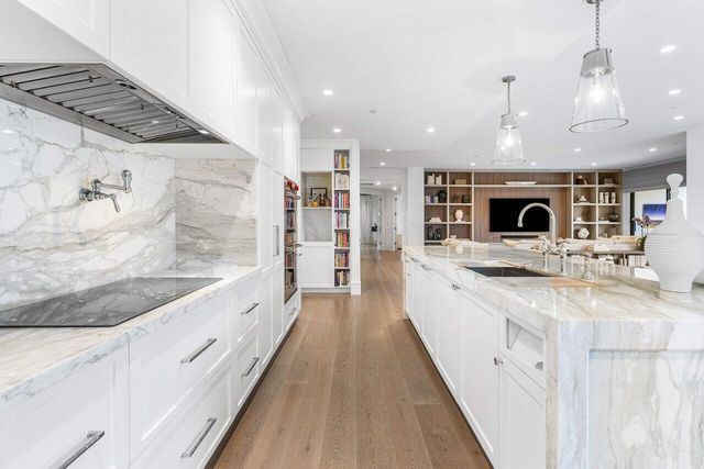 7383 Orangewood Lane 501, Boca Raton, FL 33433