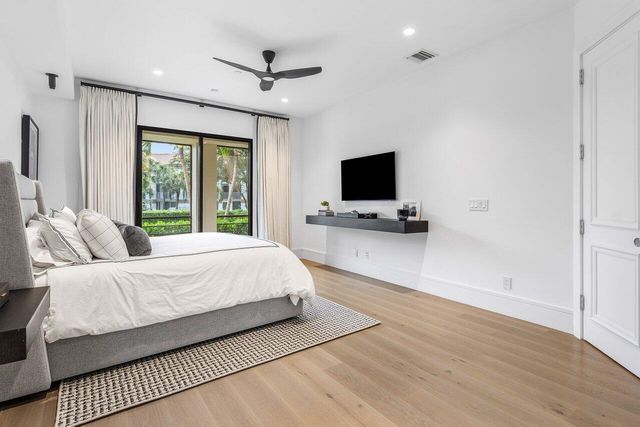 7383 Orangewood Lane 501, Boca Raton, FL 33433