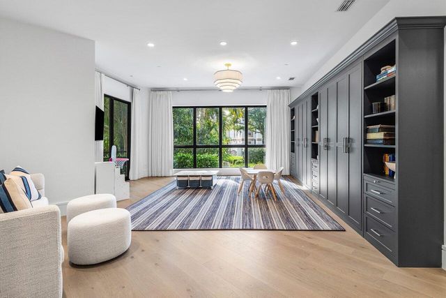 7383 Orangewood Lane 501, Boca Raton, FL 33433