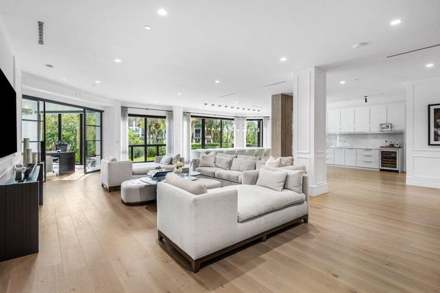 7383 Orangewood Lane 501, Boca Raton, FL 33433