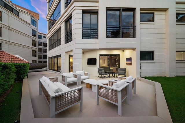 7383 Orangewood Lane 501, Boca Raton, FL 33433