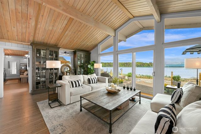 4348 Saltspring Drive, Ferndale, WA 98248