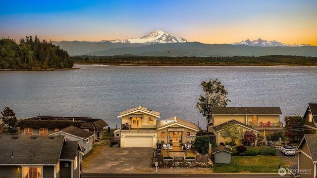 4348 Saltspring Drive, Ferndale, WA 98248