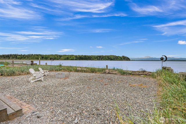 4348 Saltspring Drive, Ferndale, WA 98248