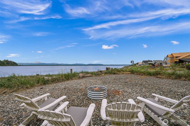 4348 Saltspring Drive, Ferndale, WA 98248