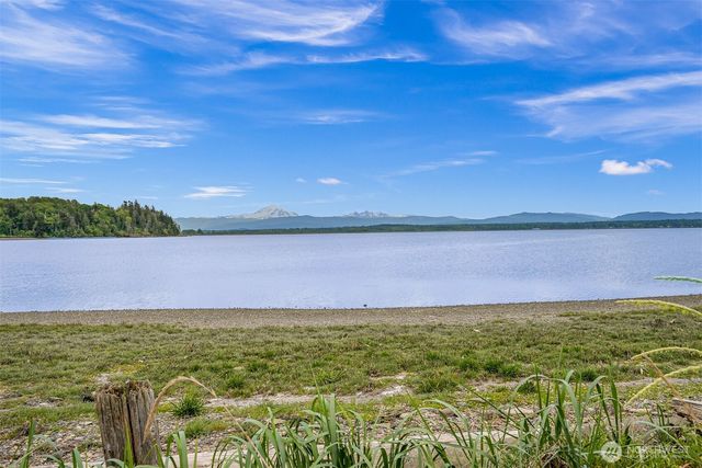 4348 Saltspring Drive, Ferndale, WA 98248