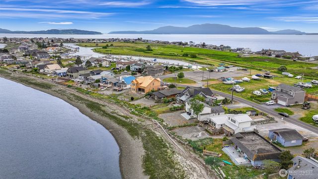 4348 Saltspring Drive, Ferndale, WA 98248